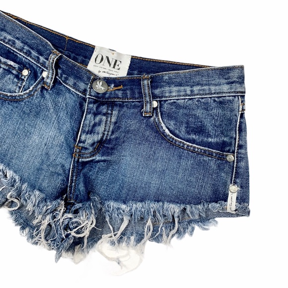 ONE TEASPOON Distressed Shorts - Picture 2 of 4
